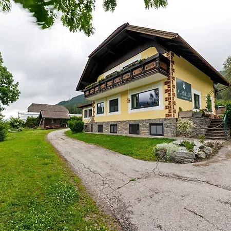 Spacious Apartment In Katschberg Sankt Michael im Lungau Exterior photo